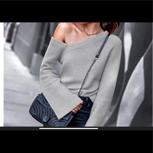 NWOT Asymmetrical sweaters - Picture 2 of 3